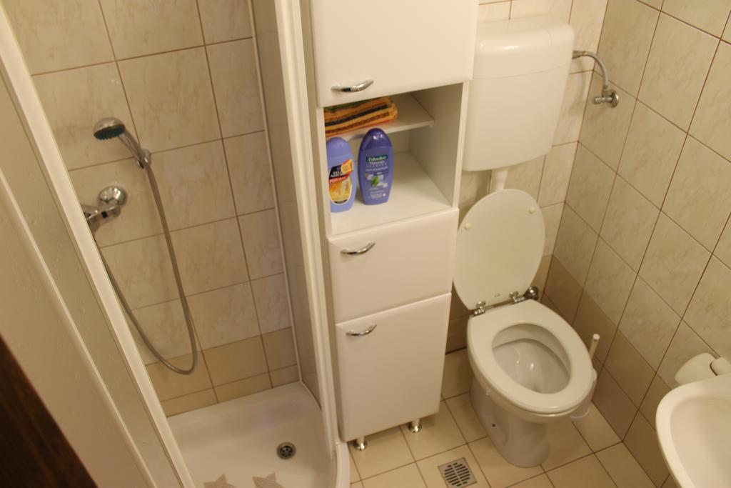 Apartments Mestri Grožnjan Værelse billede